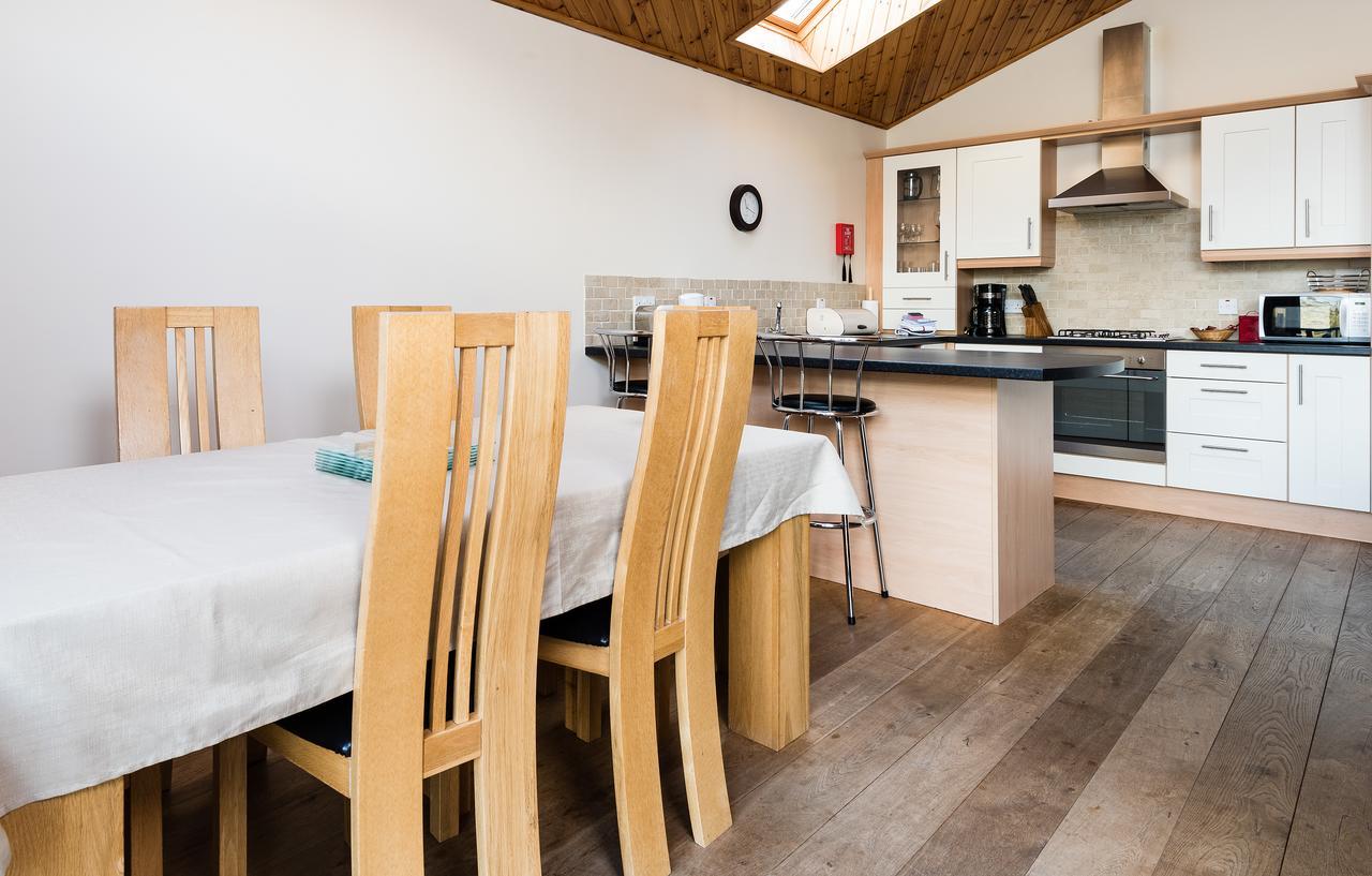 Lodge 9 Glengoulandie Lodges Aberfeldy Bagian luar foto
